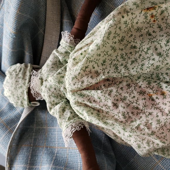 Doll - Picture 4 of 4